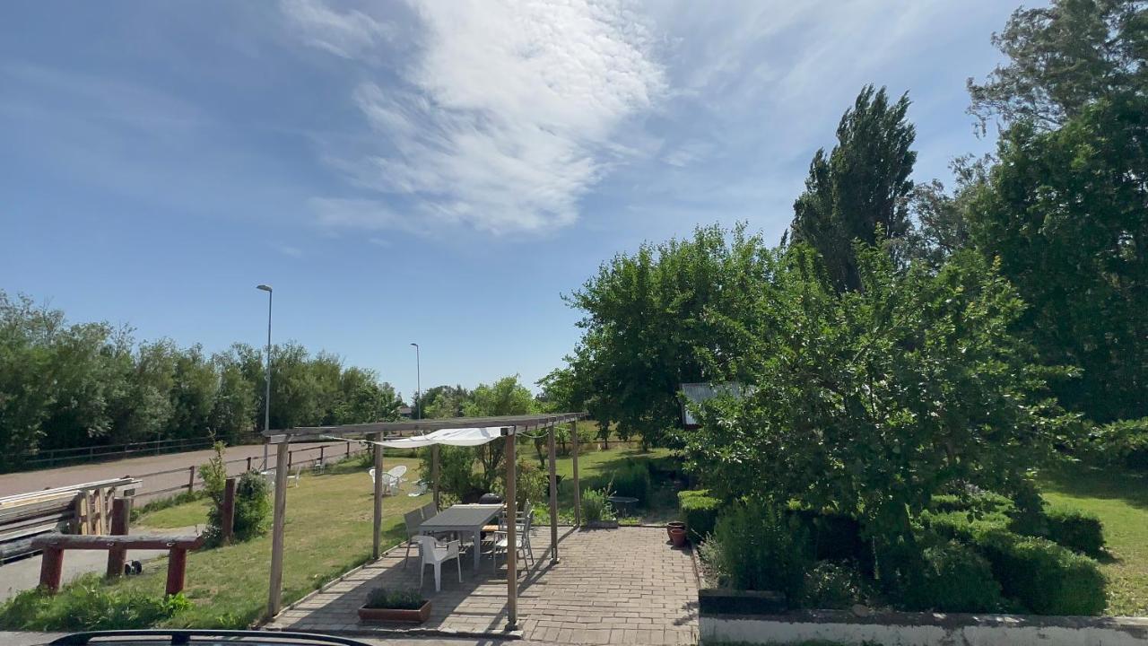 Stort Rymligt Boende Med Tva Sovrum Och Pentry I Lantlig Miljoe Höllviken Extérieur photo